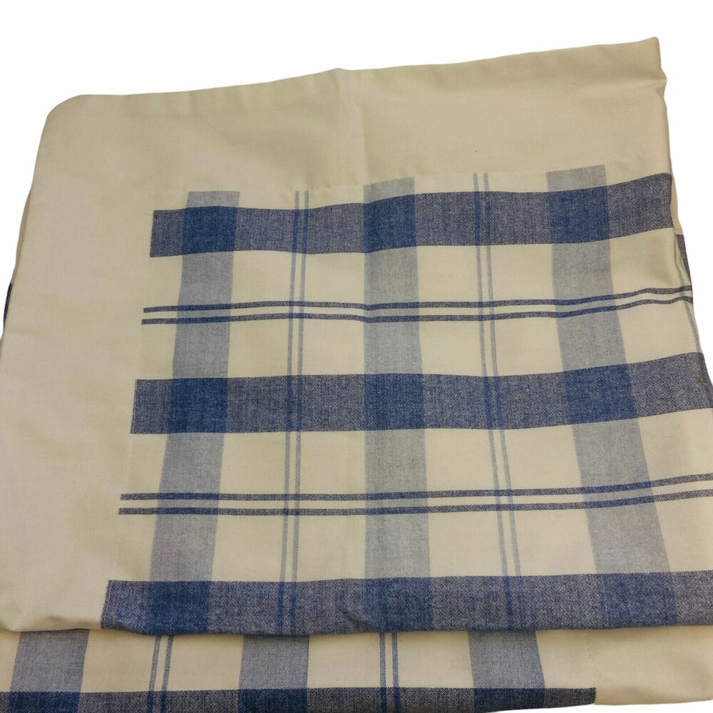#4346 Martha Stewart pair of bed shams white with blue standard size